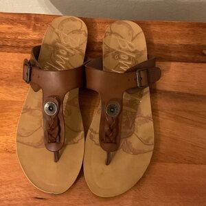Blowfish Leather Sandals with Buckle 7.5